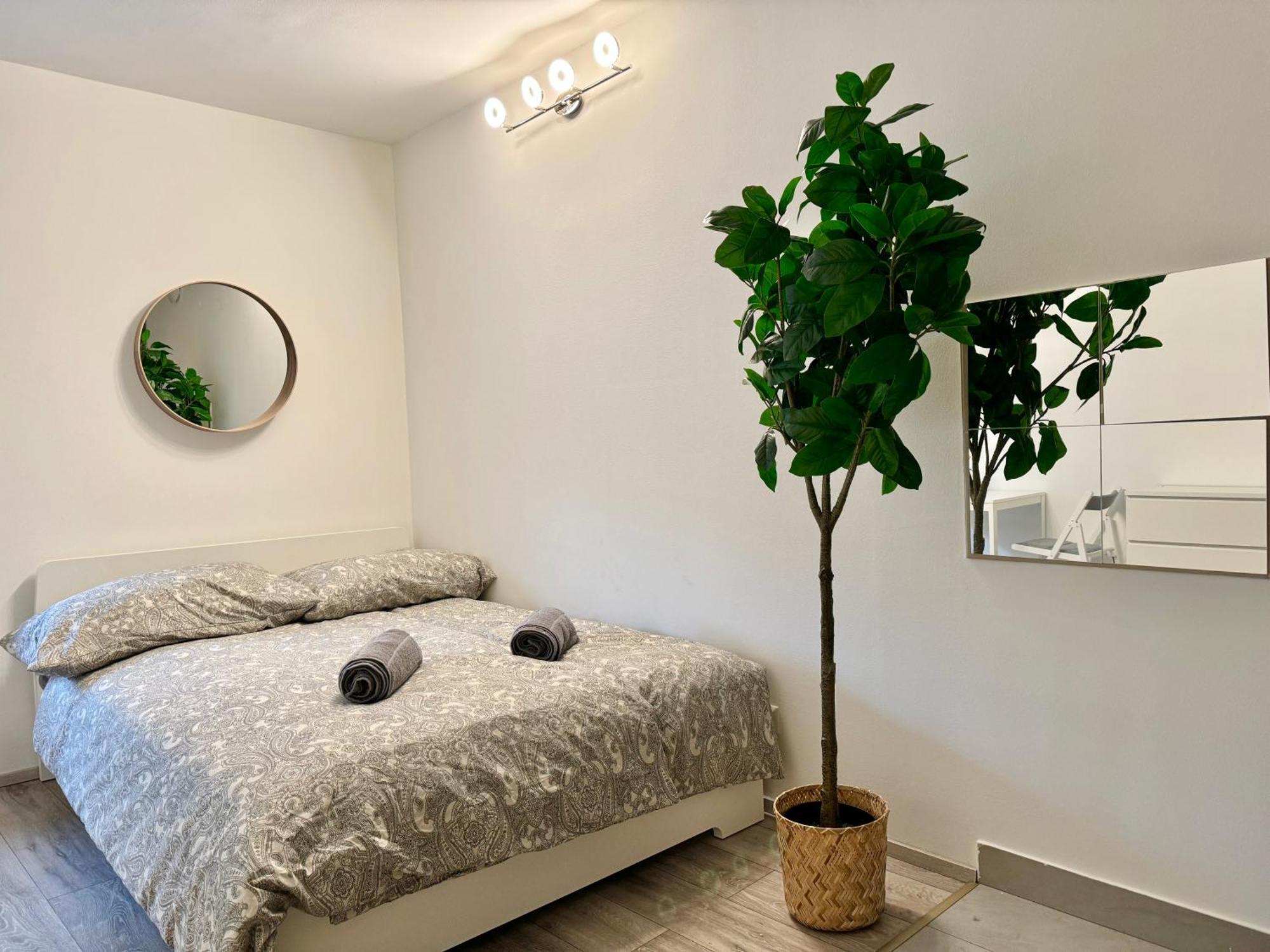 Stylish Schonbrunn Apartments With Free Parking Vienne Extérieur photo