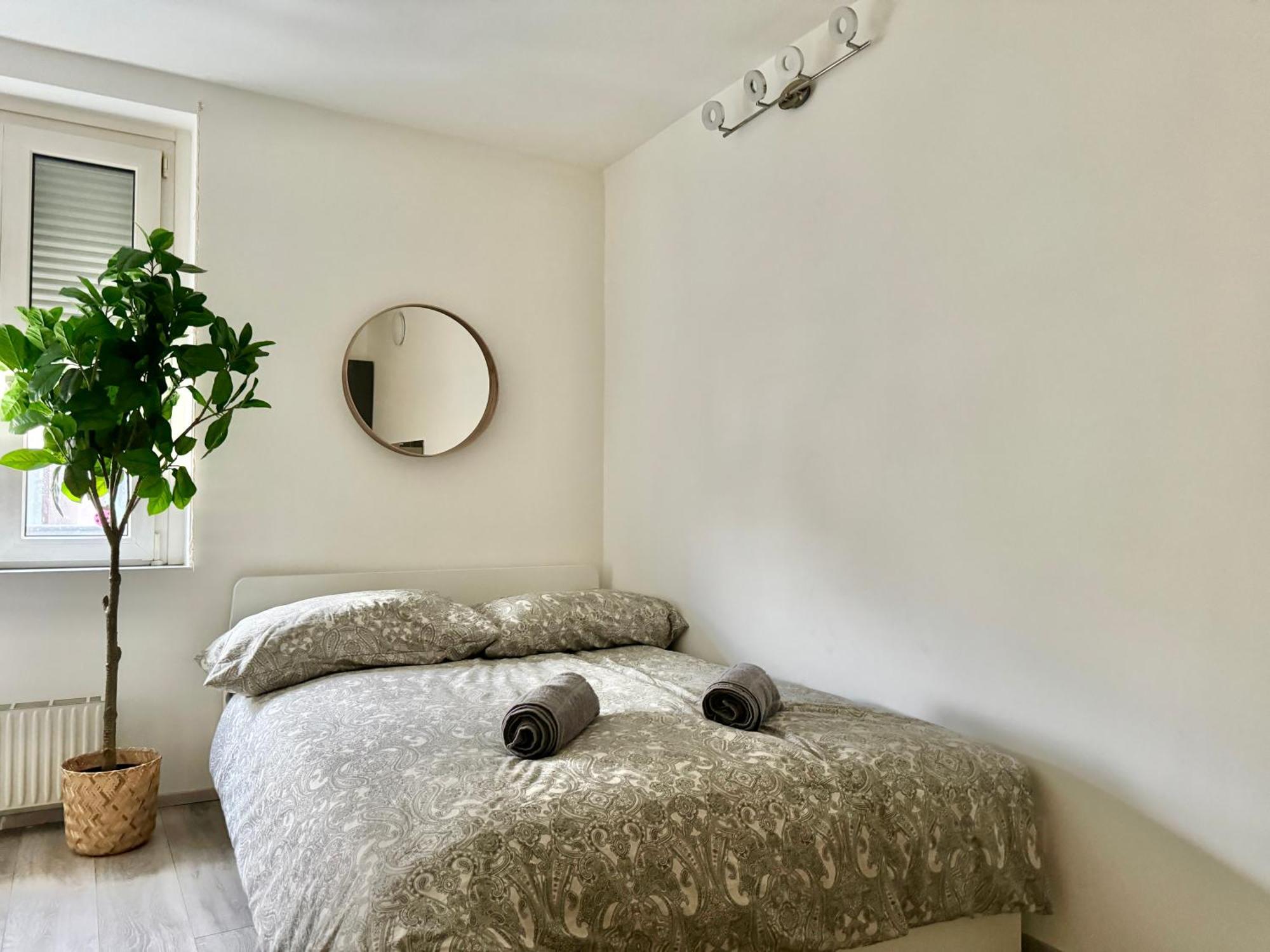 Stylish Schonbrunn Apartments With Free Parking Vienne Extérieur photo
