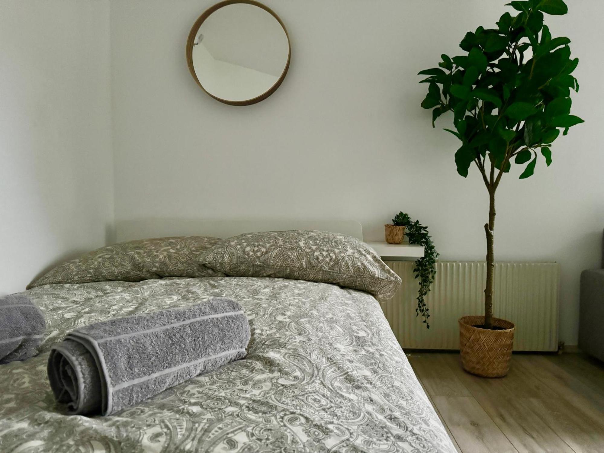 Stylish Schonbrunn Apartments With Free Parking Vienne Extérieur photo