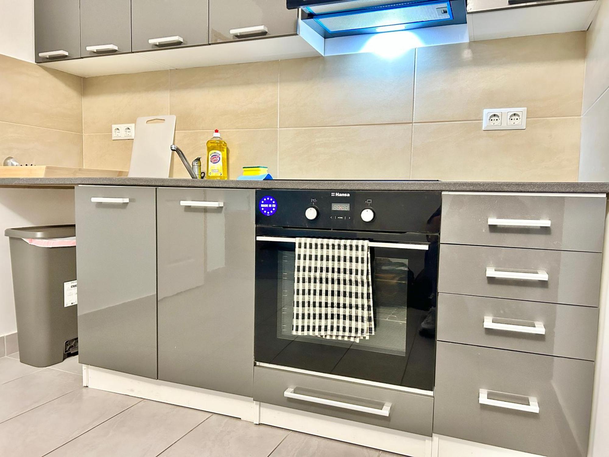Stylish Schonbrunn Apartments With Free Parking Vienne Extérieur photo