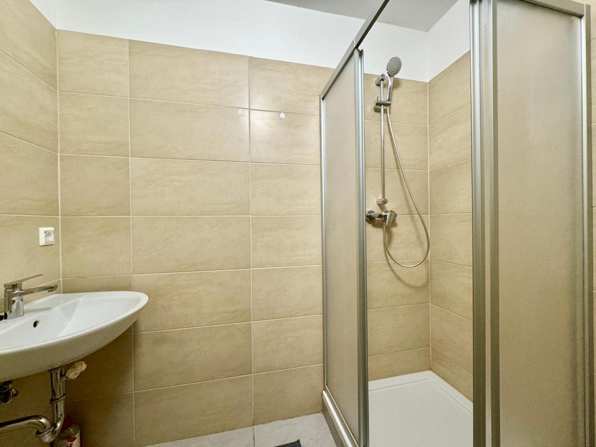 Stylish Schonbrunn Apartments With Free Parking Vienne Extérieur photo